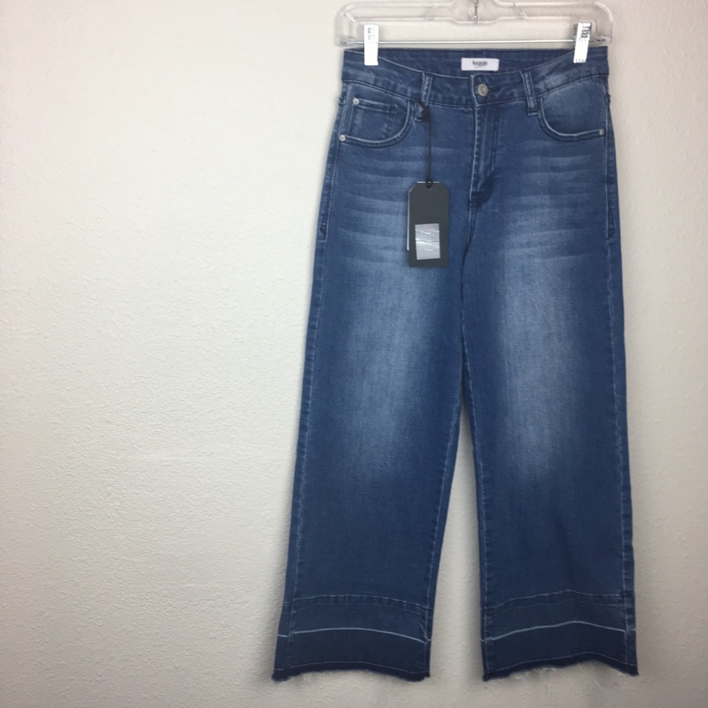 Kensie Jeans Wide Raw Hem Cropped Jeans NWT